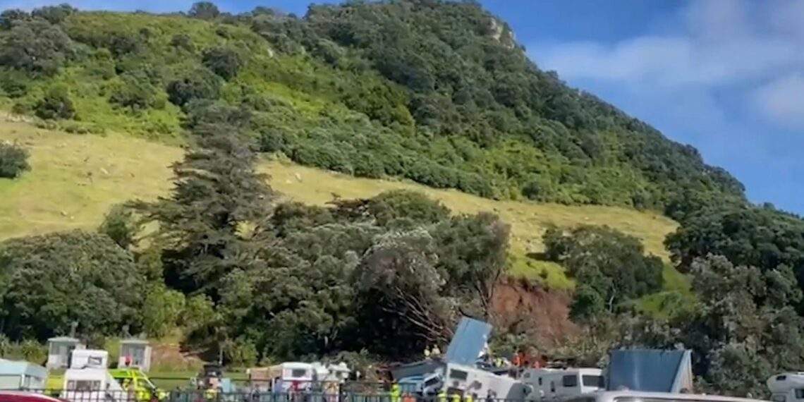 Rekordregen im Pazifikstaat: Erdrutsch auf Campingplatz in Neuseeland - mehrere Vermisste