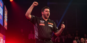 Martin Schindler Darts WM: Auftaktsieg mit Rekord-Average