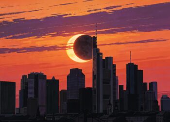 Sonnenfinsternis Deutschland 2026: Datum, Uhrzeit und Tipps