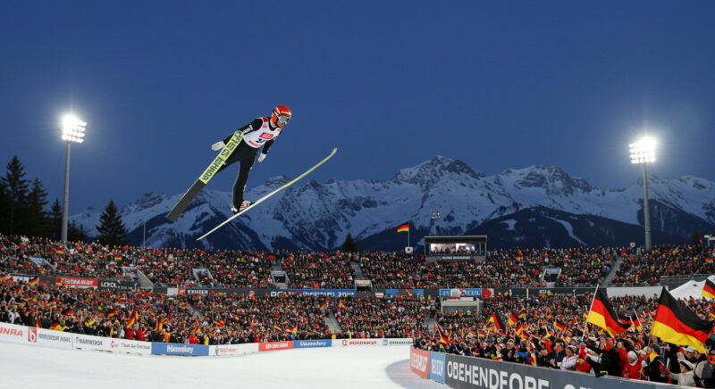 Vierschanzentournee Oberstdorf 2025: Auftakt heute live im TV