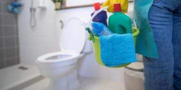 Ablagerung: Hygiene im Bad: Blitzsaubere Toiletten: So entfernen Sie Urinstein endgültig