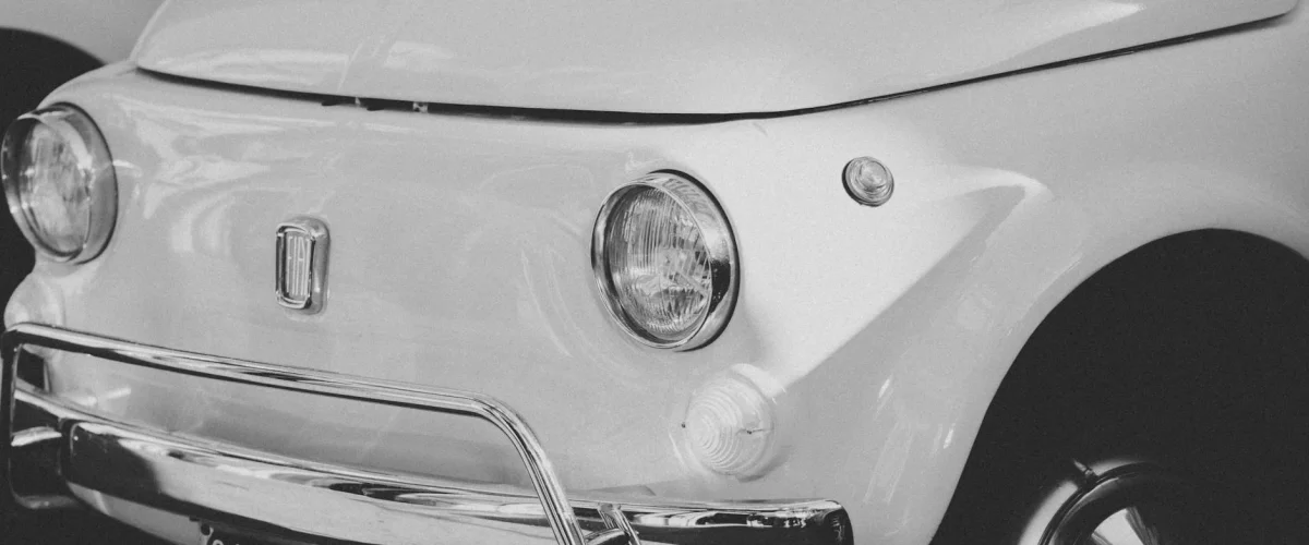 Auto anmelden 2026 – Unterlagen für die Kfz-Zulassung auf dem Tisch