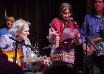 David Bowie: ngen einer Gerichtsmedizinerin und der Spurensicherung, dass es sich bei dem Brand um einen Unfall gehandelt ...