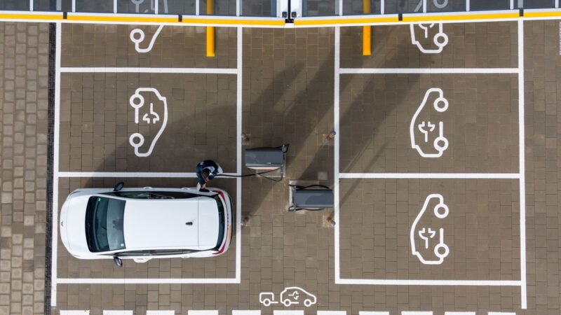 Elektromobilität: Prämie hebt Interesse an E-Autos stark und sorgt für Kritik