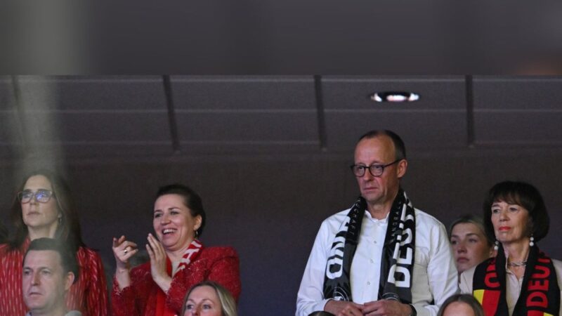 Friedrich Merz: Tröstende Worte für Handball-Stars