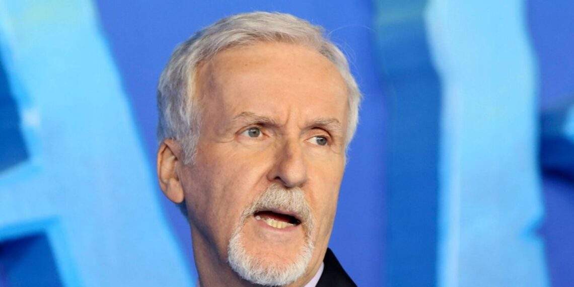 James Cameron: Star-Regisseur James Cameron: Darum seine ganze Familie nach Neuseeland