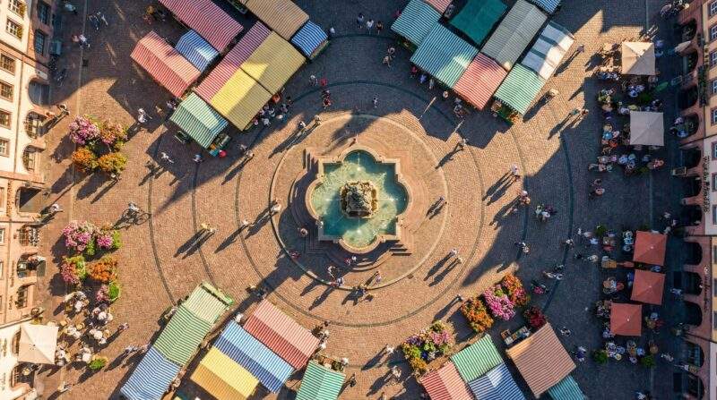 Kraniche Deutschland: Frühjahrszug kündigt den Frühling an