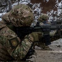 90-Milliarden-Kredit der EU: Die Ukraine darf damit nur im Ausnahmefall amerikanische Waffen kaufen