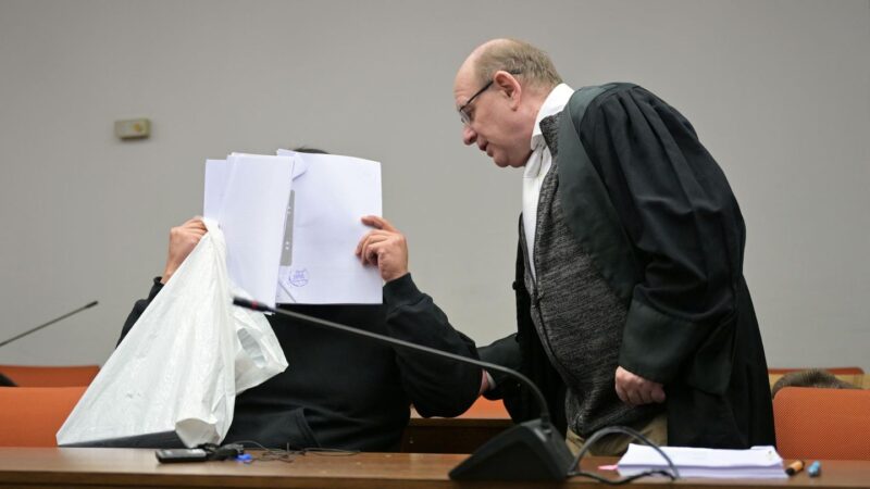 Ähnlich wie Pelicot-Fall: Prozessbeginn: Mann soll Freundin betäubt, vergewaltigt und gefilmt haben