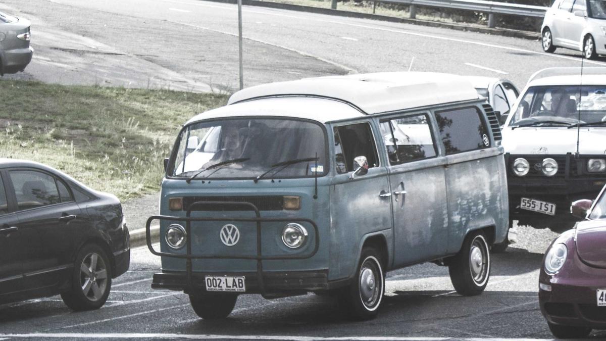 Illustration zu Reisebus Kontrolle Schüler