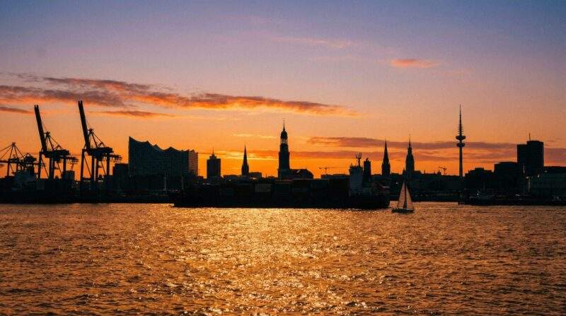 Radweg Hamburg Gescheitert: Vorzeigeprojekt nach Monat Abgerissen?